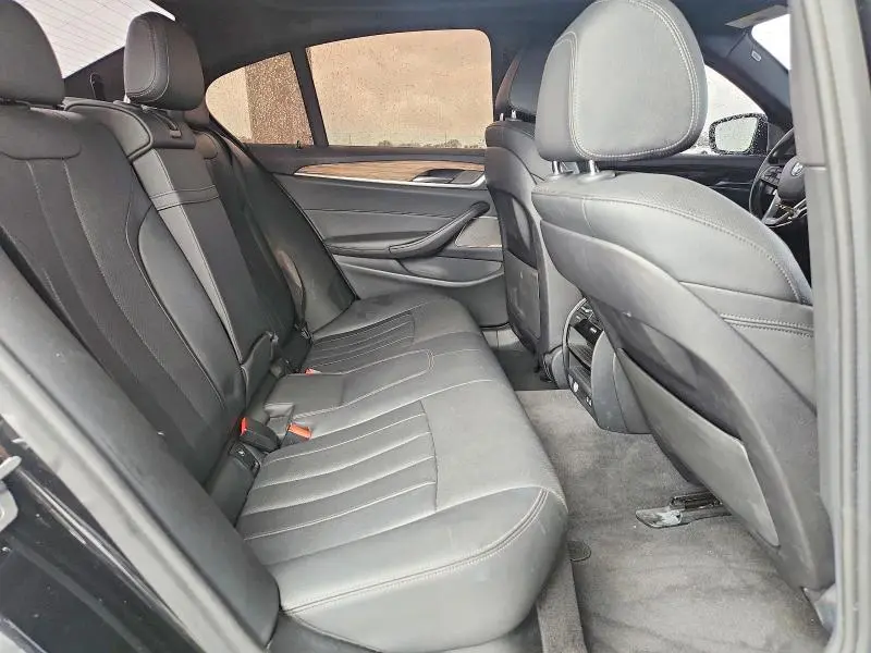 2022 BMW 530 I  