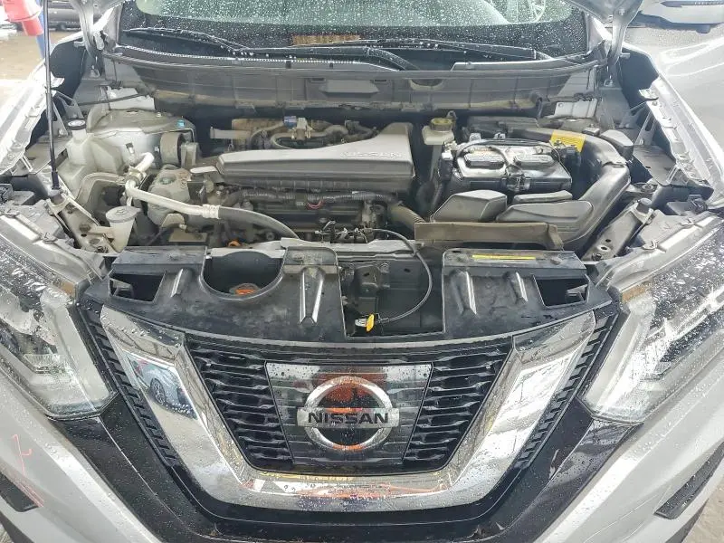 2017 NISSAN ROGUE SL  
