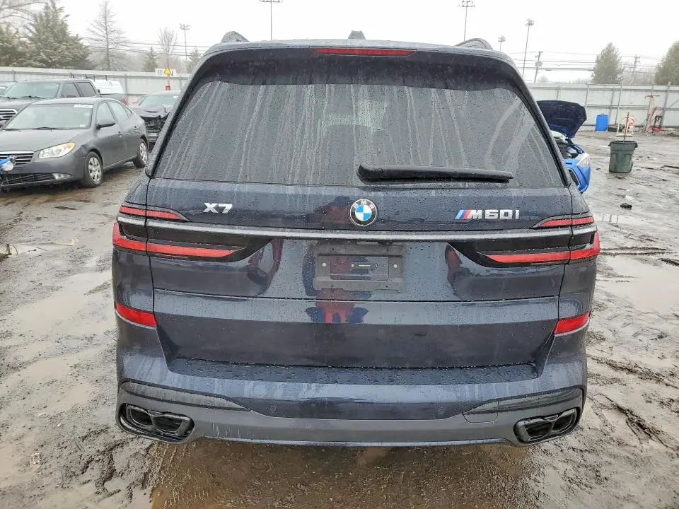 2025 BMW X7 M60I  