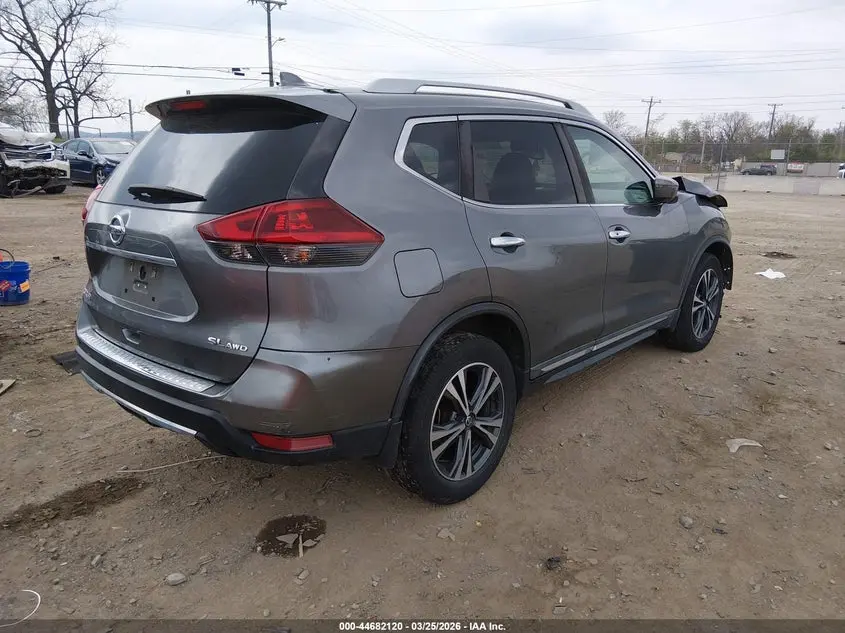 2018 NISSAN ROGUE SL