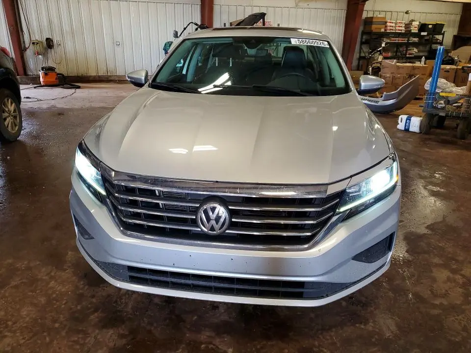 2021 VOLKSWAGEN PASSAT SE  