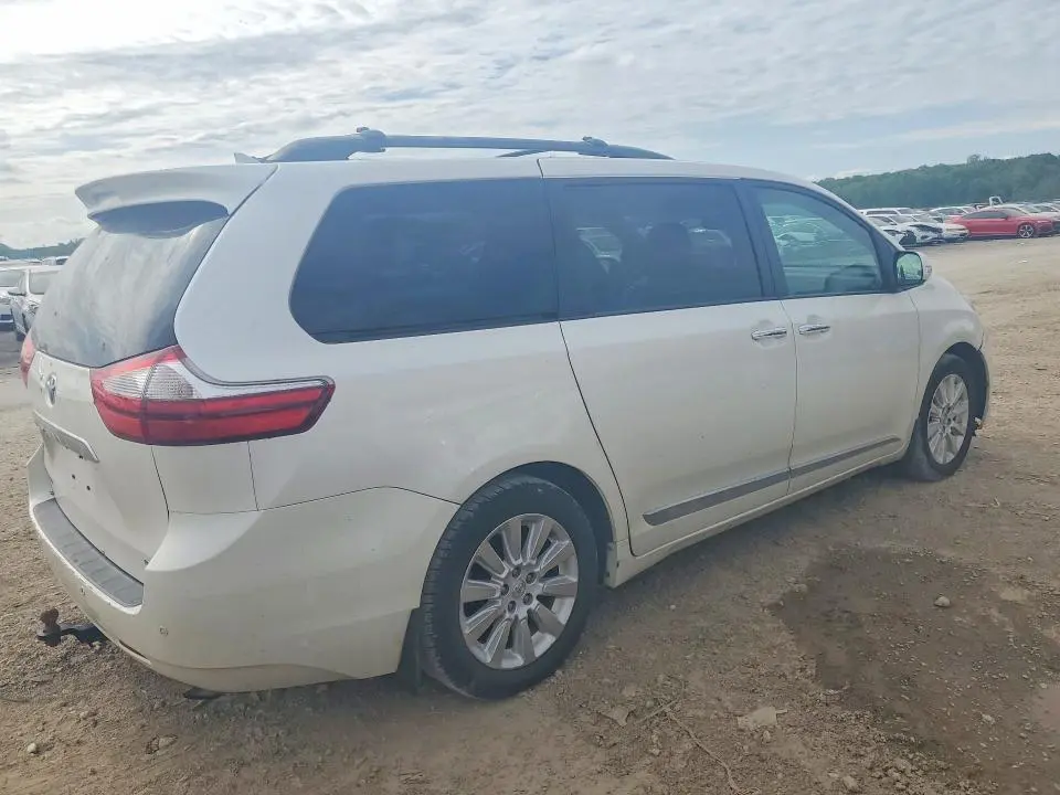 2015 TOYOTA SIENNA LIMITED PREMIUM 7-PASSENGER  