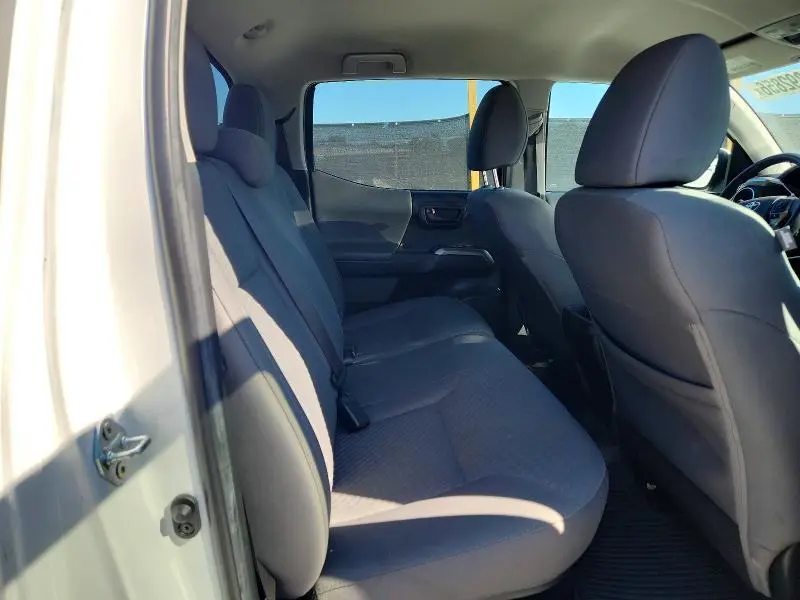 2022 TOYOTA TACOMA SR5 V6  