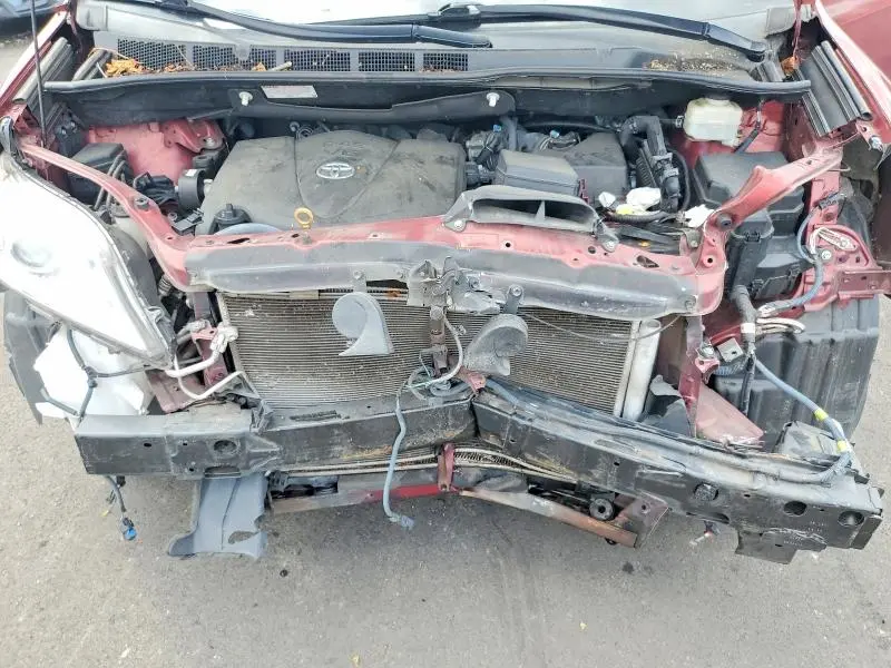 2020 TOYOTA SIENNA XLE 8-PASSENGER  