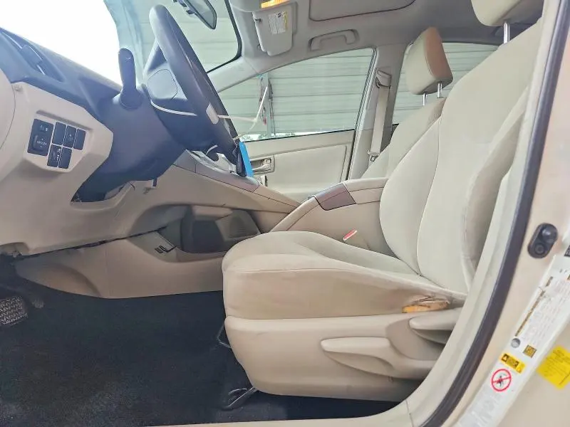 2015 TOYOTA PRIUS THREE  