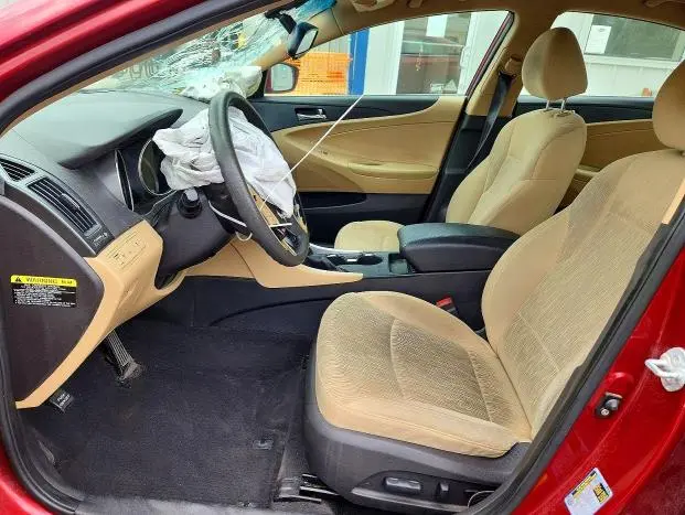 2012 HYUNDAI SONATA GLS  
