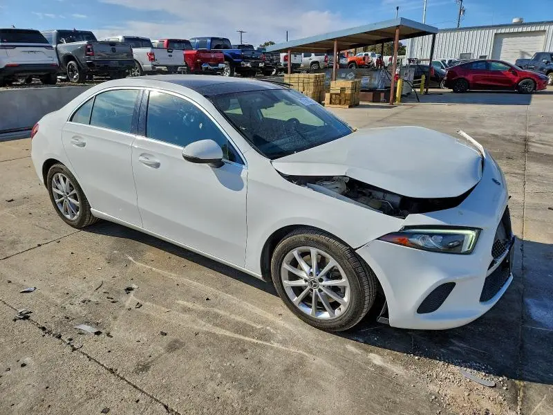 2019 MERCEDES-BENZ A 220 4MATIC  