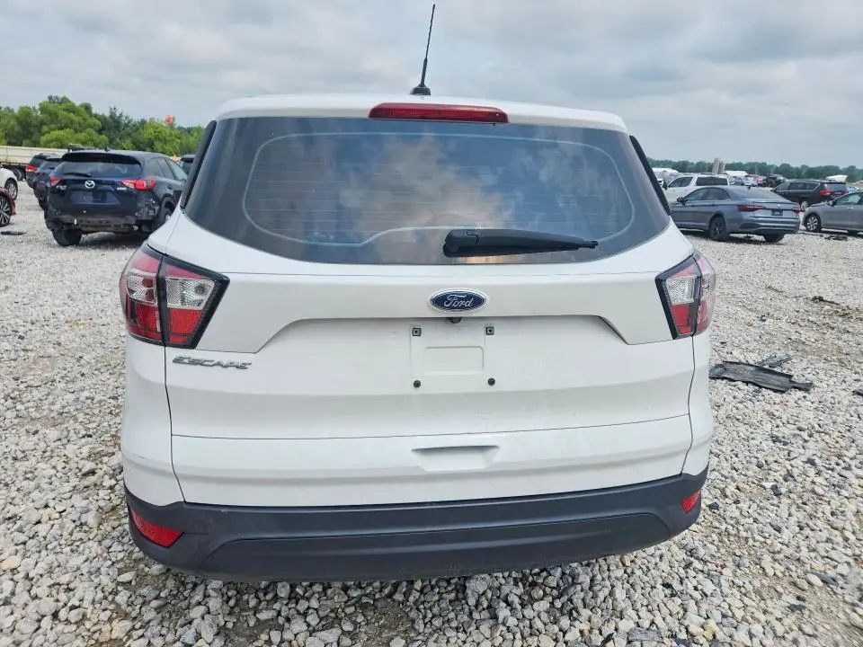 2018 FORD ESCAPE S  