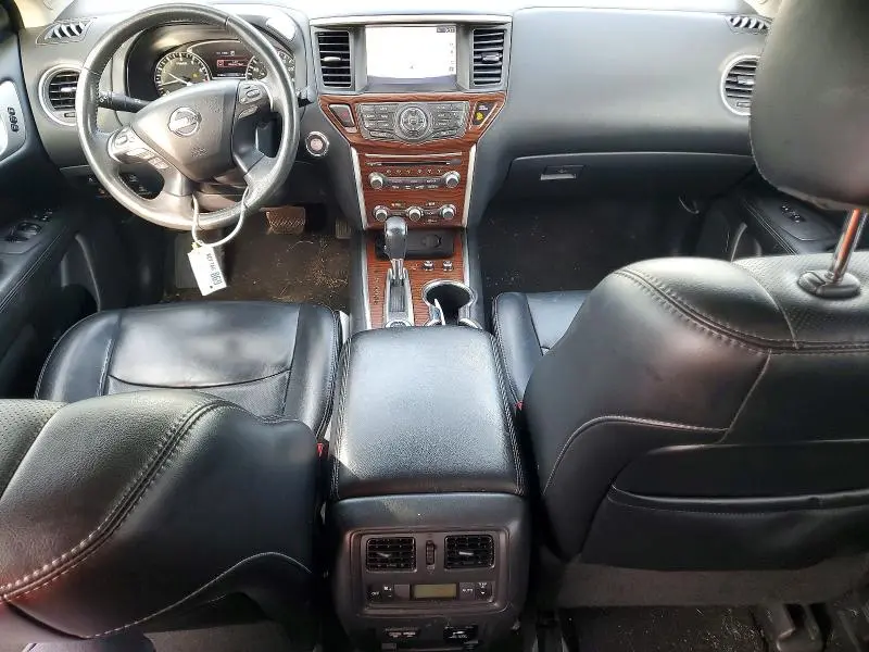 2017 NISSAN PATHFINDER PLATINUM  
