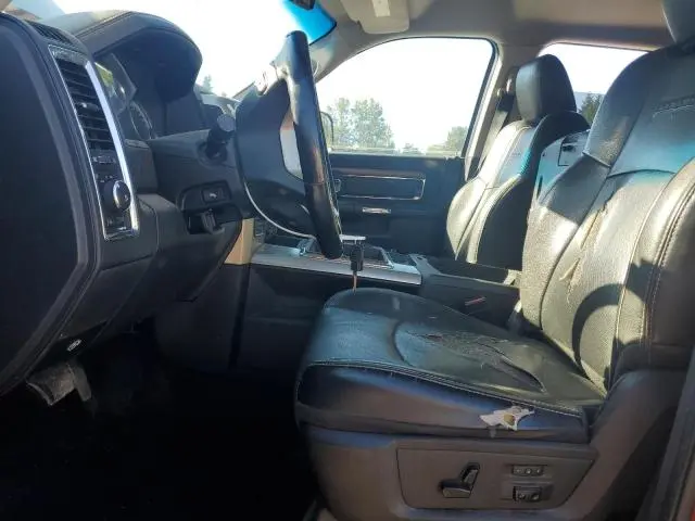 2015 RAM 1500 SLT