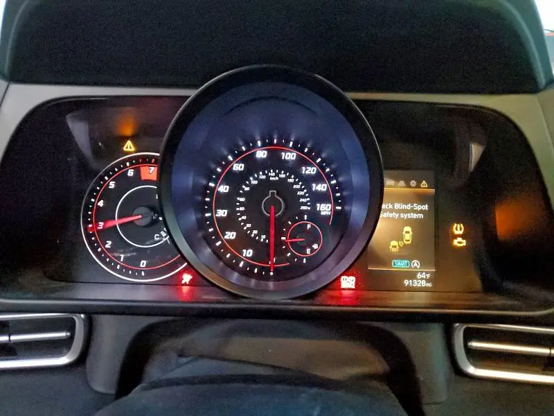 2022 HYUNDAI ELANTRA SE  