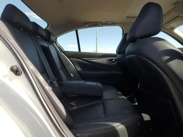 2021 INFINITI Q50 LUXE  