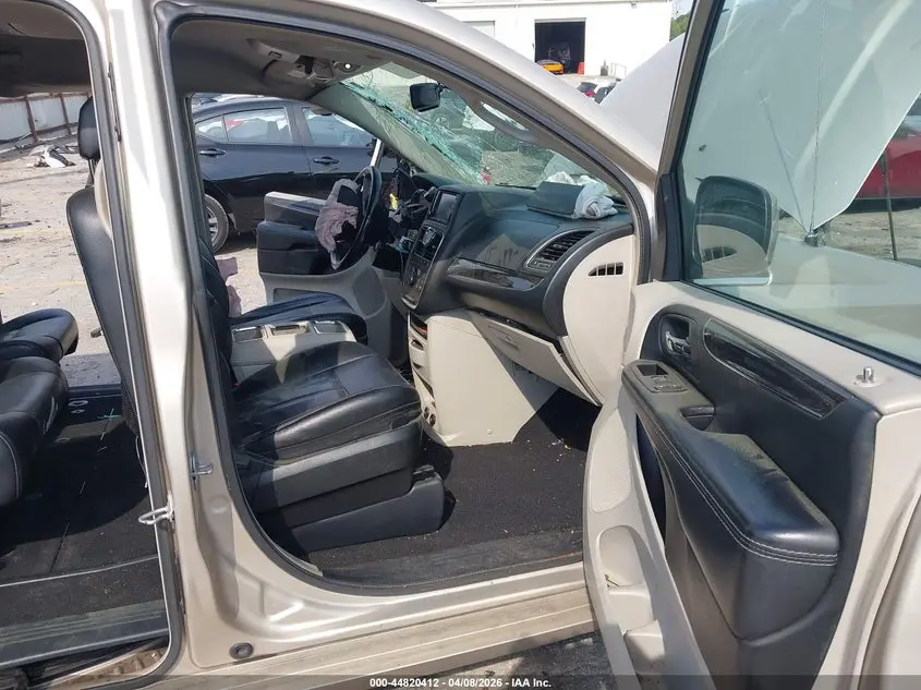 2015 CHRYSLER TOWN & COUNTRY TOURING