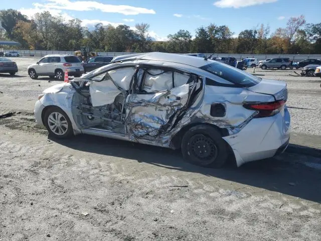 2021 NISSAN VERSA S  