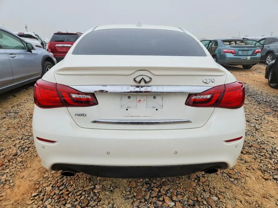 2019 INFINITI Q70 3.7 LUXE  