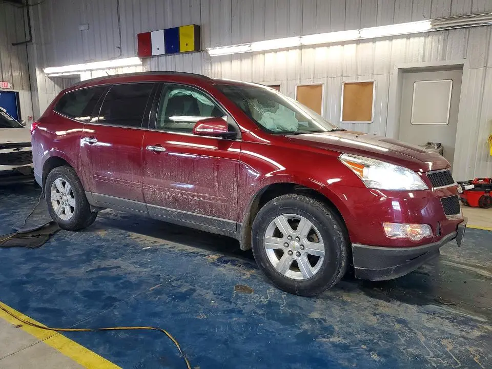 2011 CHEVROLET TRAVERSE LT  