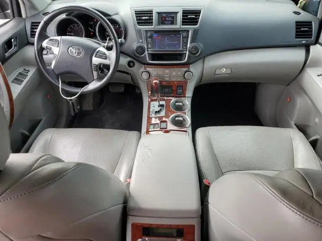 2013 TOYOTA HIGHLANDER LIMITED  