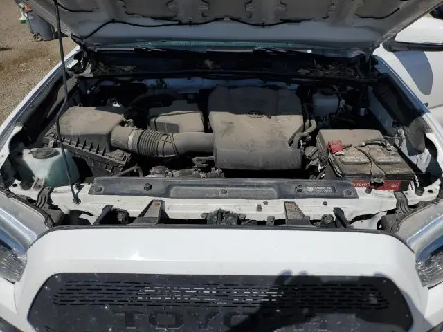 2017 TOYOTA TACOMA DOUBLE CAB  