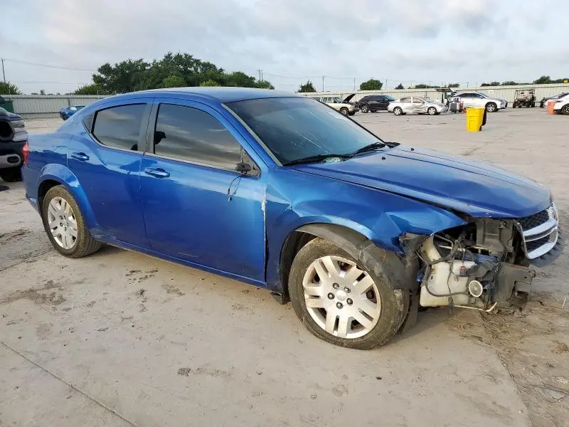 2013 DODGE AVENGER SE  