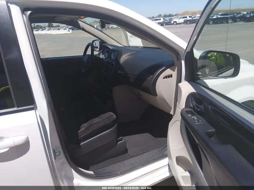2018 DODGE GRAND CARAVAN SE