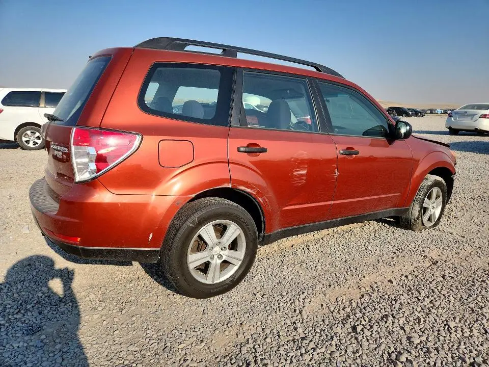 2010 SUBARU FORESTER XS  