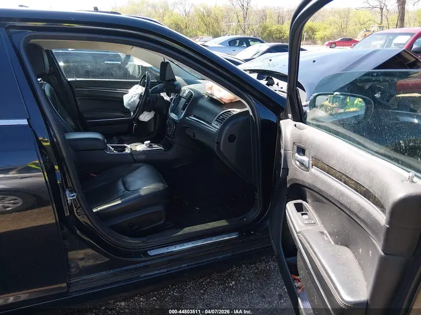 2016 CHRYSLER 300C AWD
