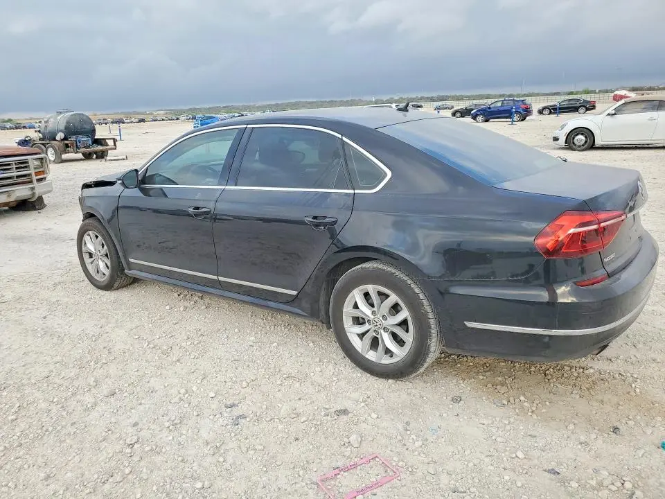 2017 VOLKSWAGEN PASSAT S  