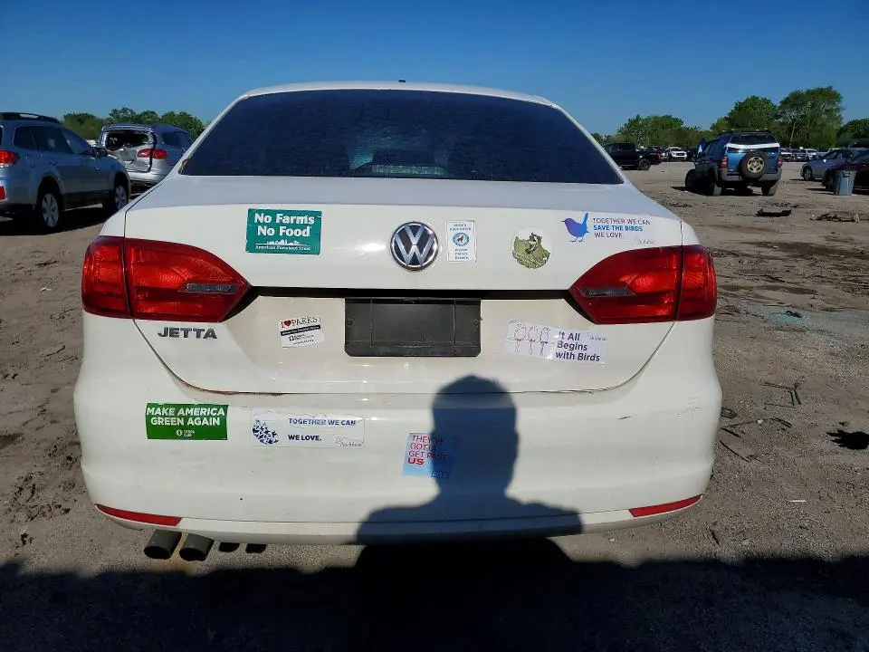 2014 VOLKSWAGEN JETTA BASE  