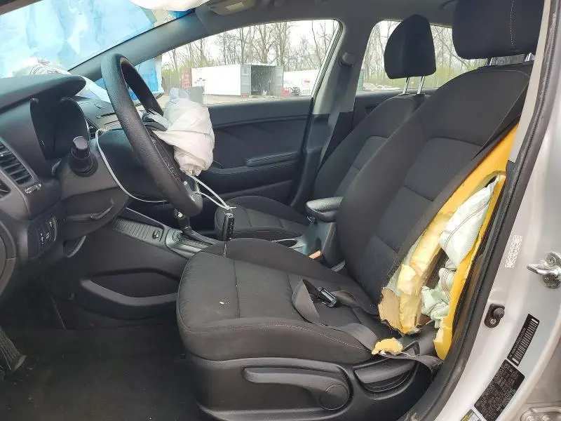 2016 KIA FORTE LX  