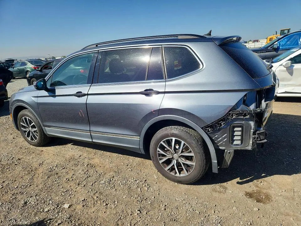 2020 VOLKSWAGEN TIGUAN SE  