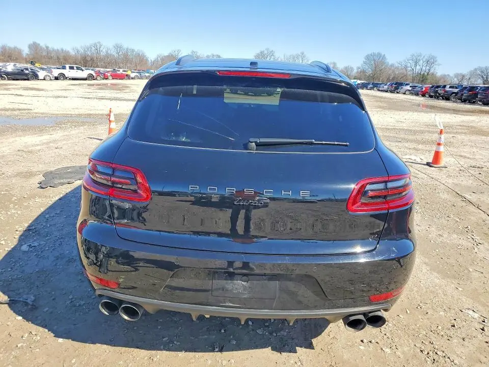 2018 PORSCHE MACAN TURBO  