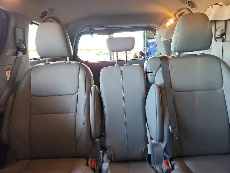 2017 TOYOTA SIENNA XLE 8-PASSENGER  