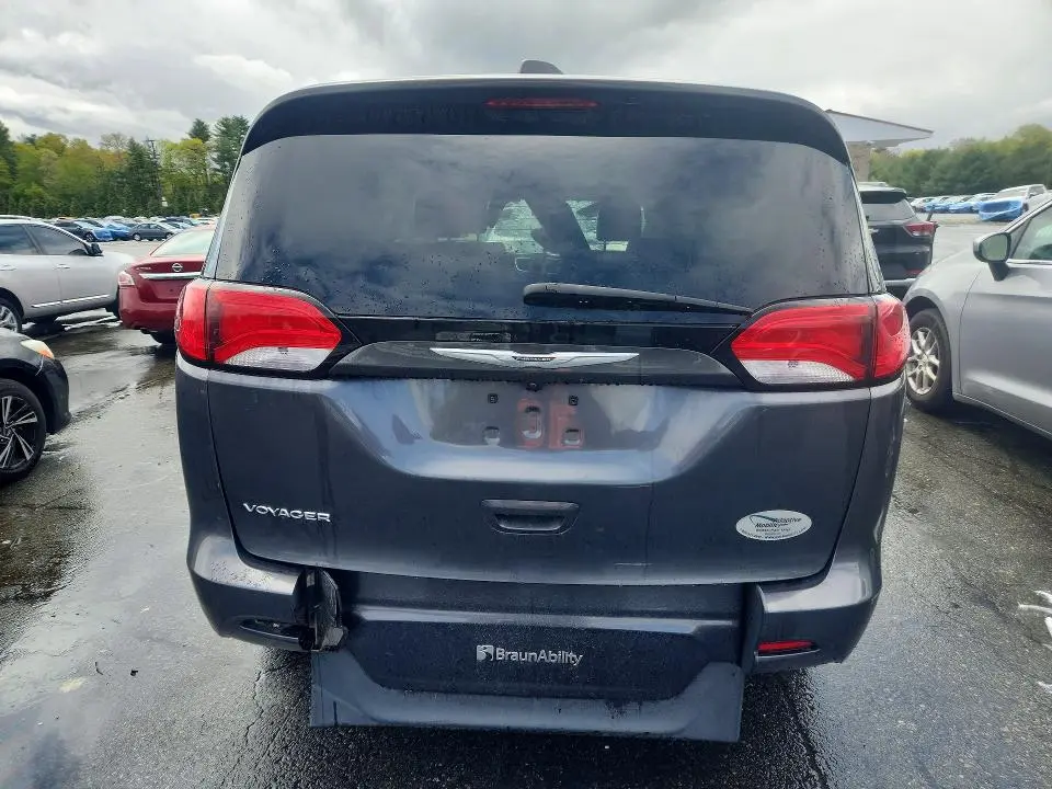 2021 CHRYSLER VOYAGER LXI  