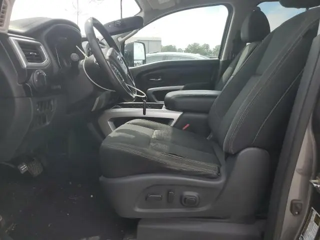 2018 NISSAN TITAN SV  