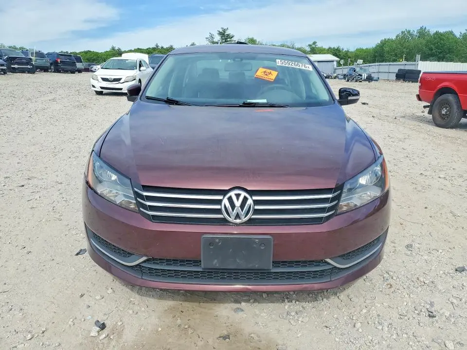 2013 VOLKSWAGEN PASSAT S  