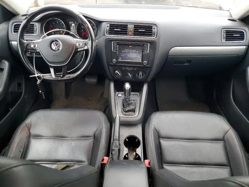 2017 VOLKSWAGEN JETTA SE  