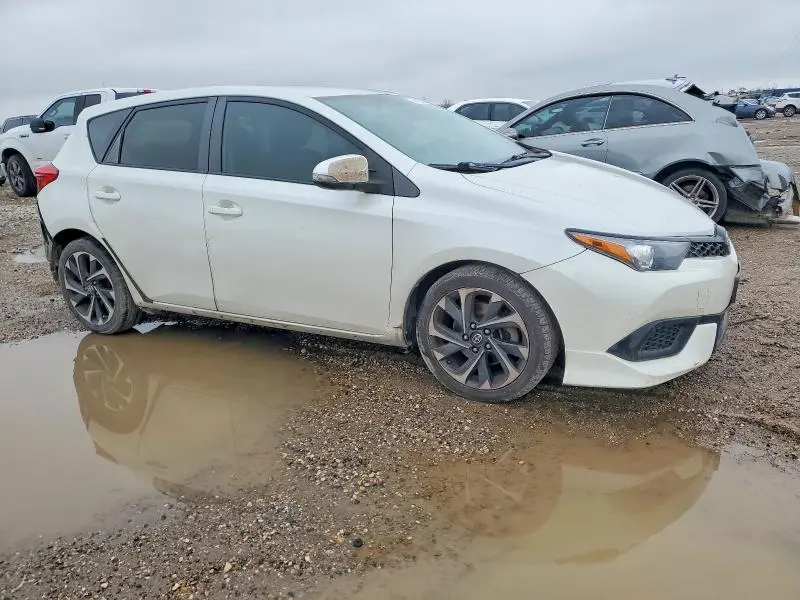 2016 TOYOTA SCION IM   