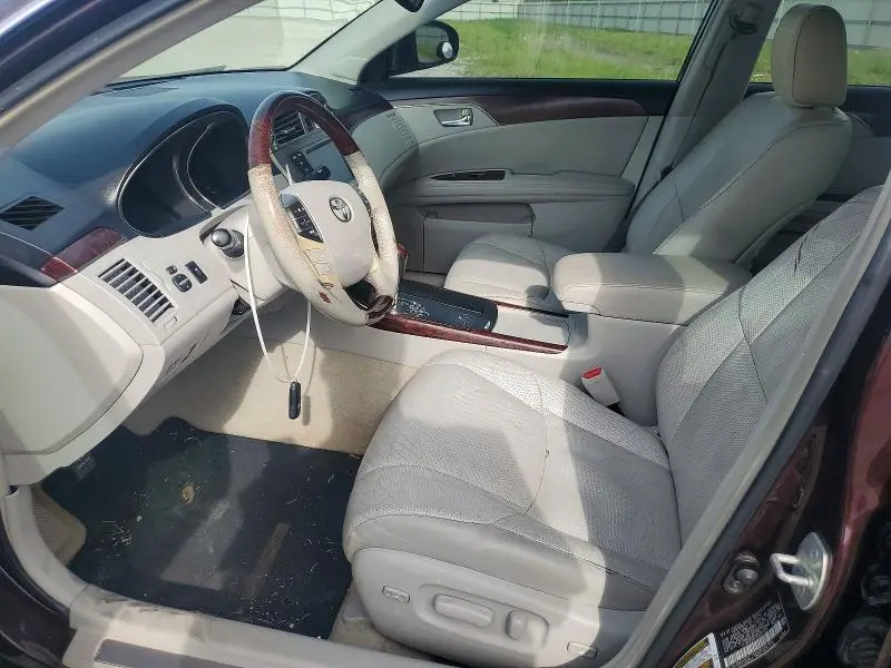2011 TOYOTA AVALON LIMITED  