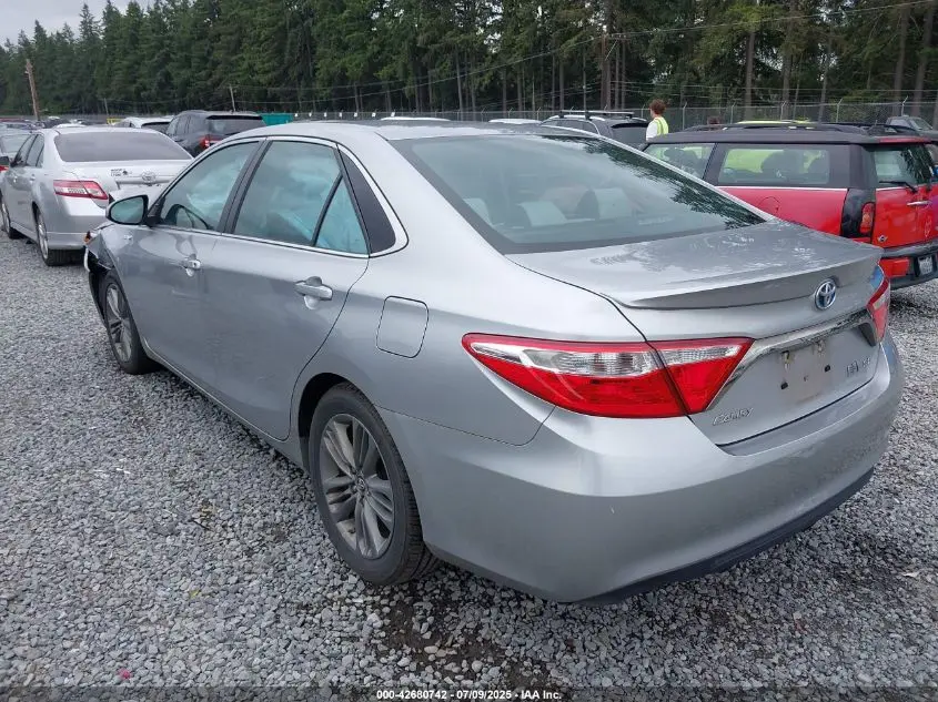 2015 TOYOTA CAMRY HYBRID SE