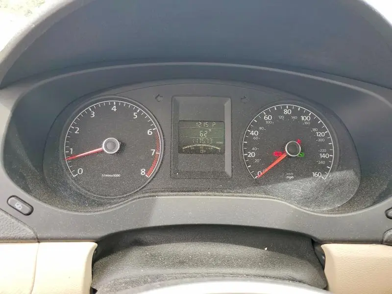2011 VOLKSWAGEN JETTA SE  