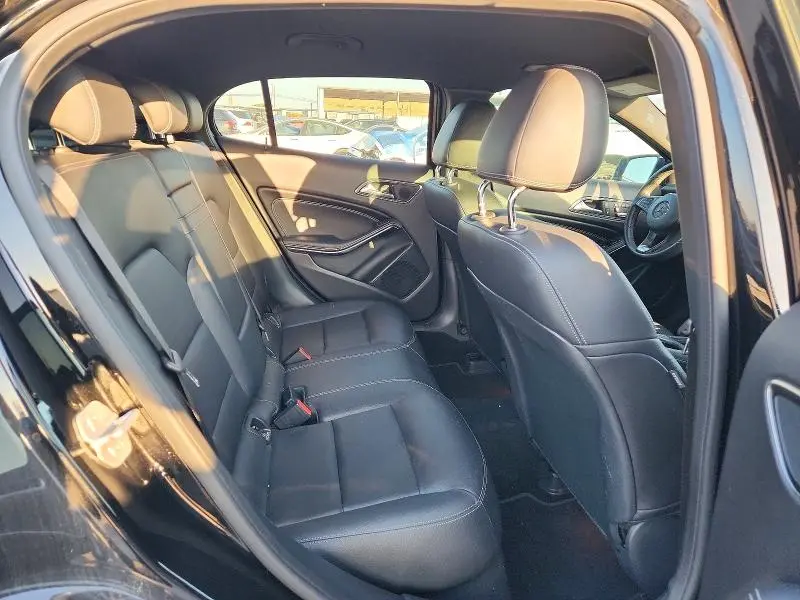 2018 MERCEDES-BENZ GLA 250  