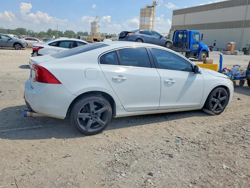 2011 VOLVO S60 T6  