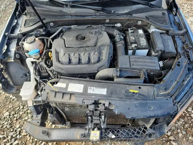 2018 VOLKSWAGEN PASSAT SE