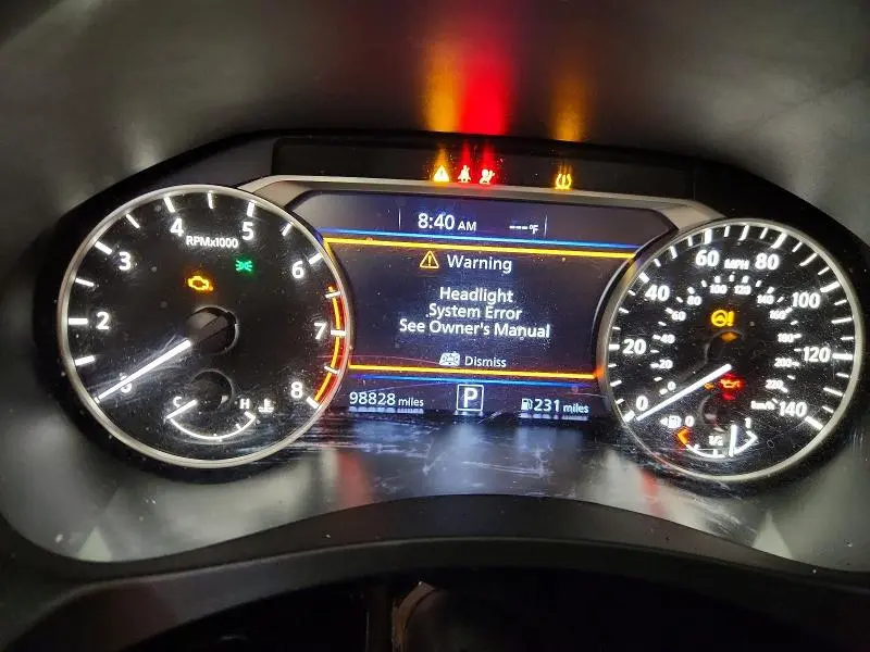 2019 NISSAN ALTIMA SR  