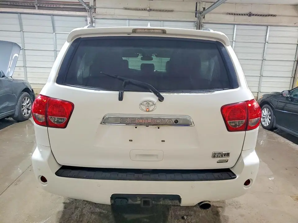 2016 TOYOTA SEQUOIA LIMITED  
