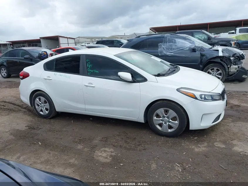 2018 KIA FORTE LX