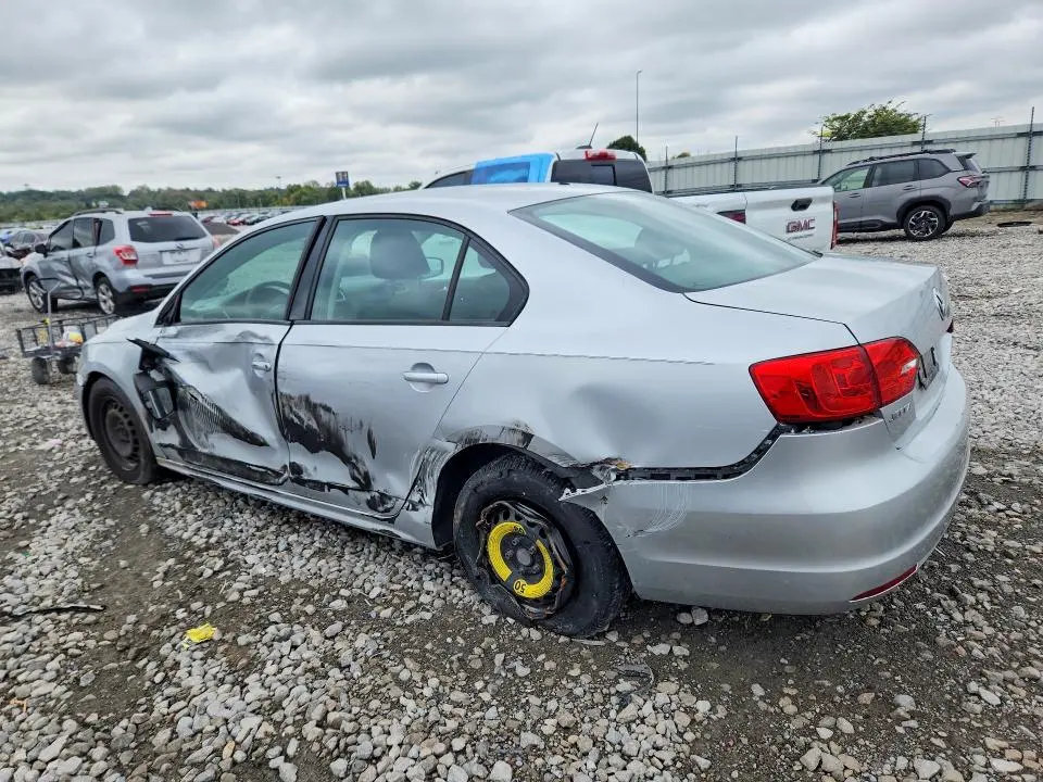 2013 VOLKSWAGEN JETTA BASE  