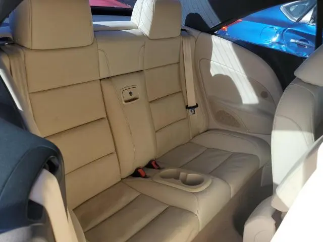 2012 VOLKSWAGEN EOS LUX