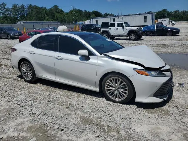 2018 TOYOTA CAMRY XSE  