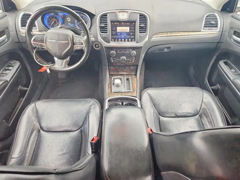 2016 CHRYSLER 300C   